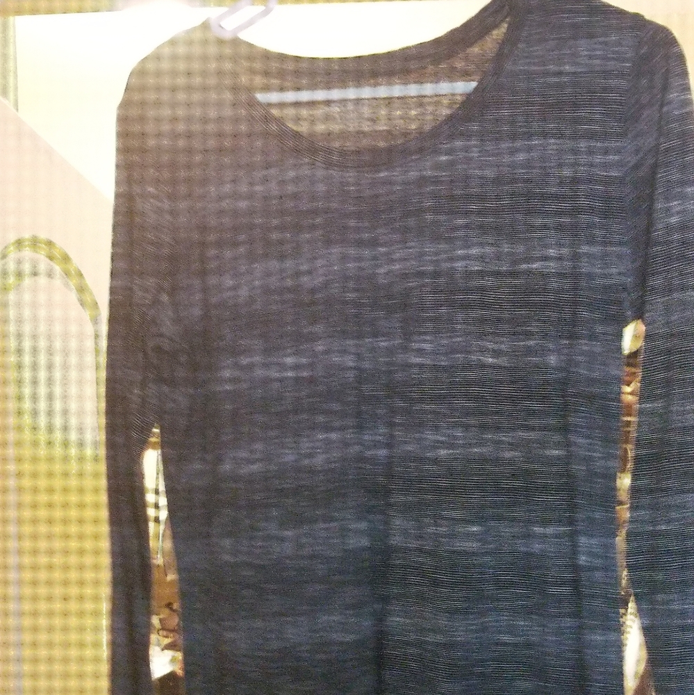 Long sleeve t shirt